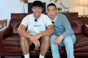 媽媽胃癌過世！王ADEN爸帶抱枕出遊合照 背後故事超催淚