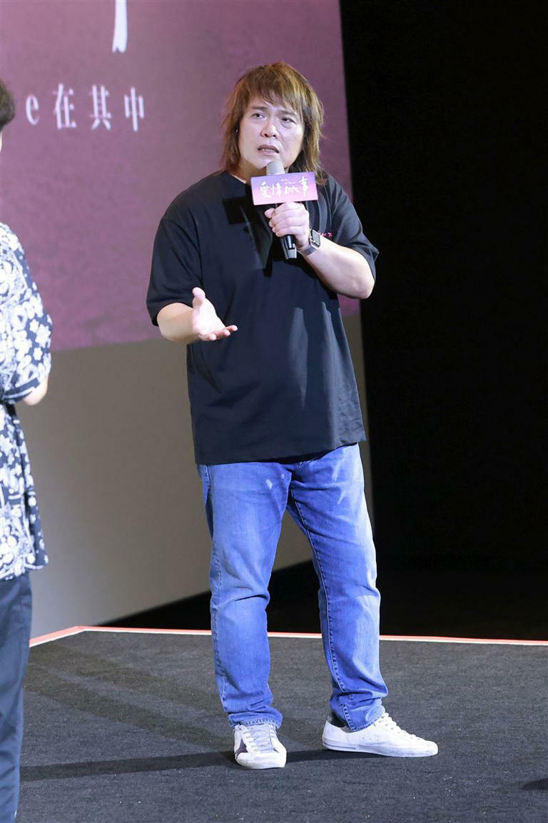 伍佰因為曾寶儀答應演出《愛情城事》。(圖/華映娛樂提供) 伍佰因為曾寶儀答應演出《愛情城事》。(圖/華映娛樂提供)