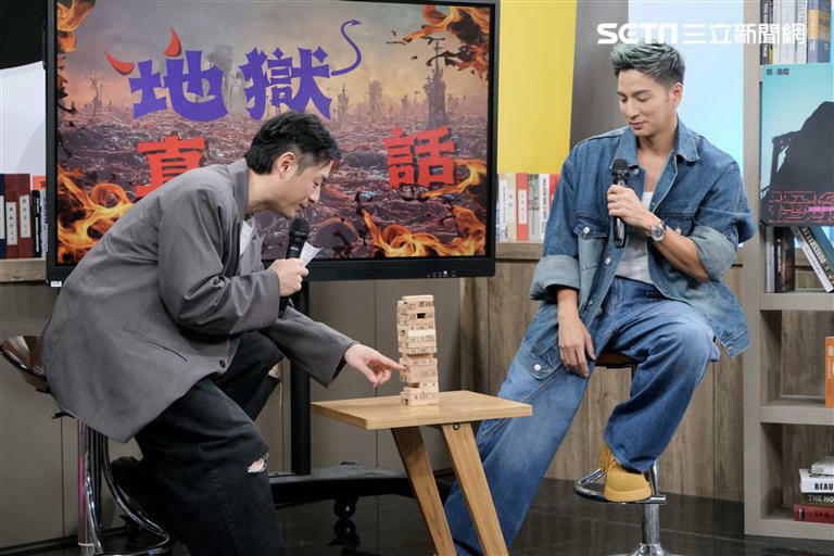 楊奇煜(小煜)推出EP《漫遊者 Keep Rolling》,來《小記者大明星》分享演藝經歷和有趣故事。(圖/記者蔡云慈攝影) 楊奇煜(小煜)推出EP《漫遊者 Keep Rolling》,來《小記者大明星》分享演藝經歷和有趣故事。(圖/記者蔡云慈攝影)