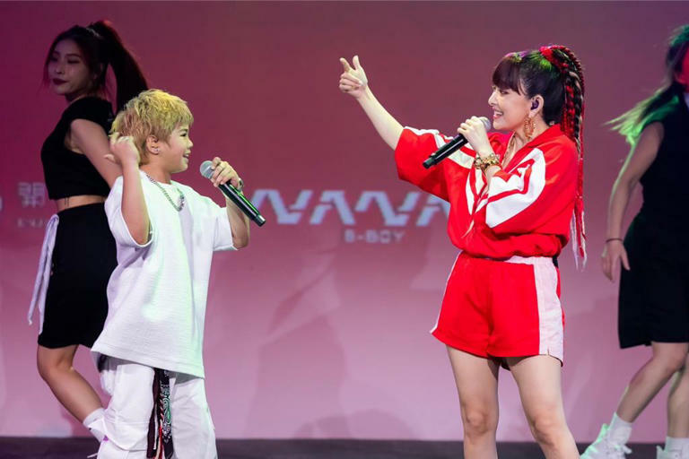 NANA今(26日)舉辦記者會,愛紗現身力挺。(開心果娛樂提供) NANA今(26日)舉辦記者會,愛紗現身力挺。(開心果娛樂提供)