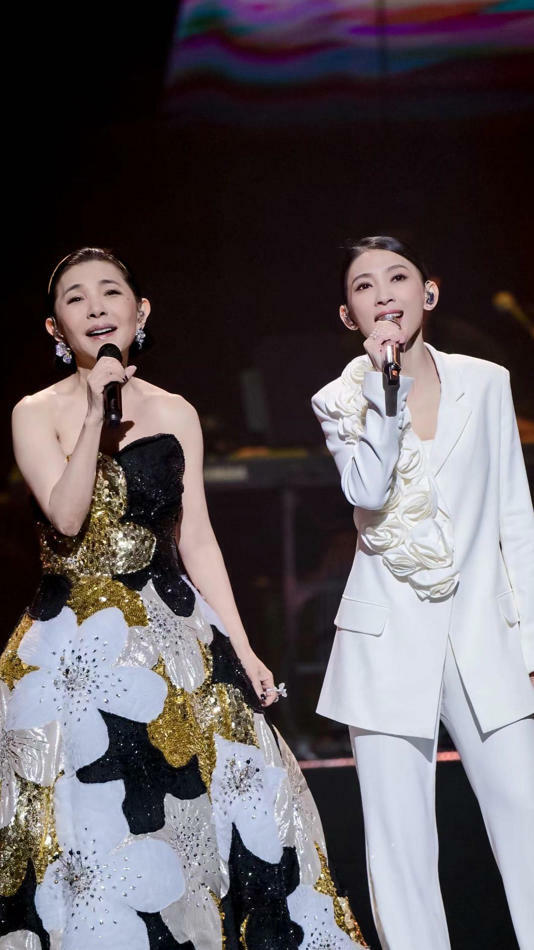 張清芳、戴佩妮私下成閨密。(圖/上引娛樂提供) 張清芳、戴佩妮私下成閨密。(圖/上引娛樂提供)