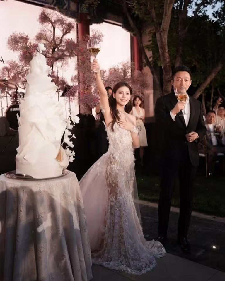 汪小菲、Mandy17日在北京舉行二婚婚禮。(圖/翻攝自許蓁蓁IG) 汪小菲、Mandy17日在北京舉行二婚婚禮。(圖/翻攝自許蓁蓁IG)