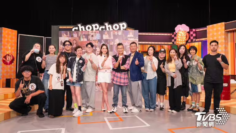 《11點熱吵店》為Melody舉辦歡送會。(圖/TVBS) 《11點熱吵店》為Melody舉辦歡送會。(圖/TVBS)