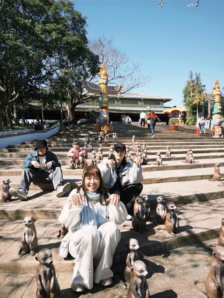 曹佑寧(右)與媽媽(中)、弟弟一起出遊。(曹佑寧提供) 曹佑寧(右)與媽媽(中)、弟弟一起出遊。(曹佑寧提供)