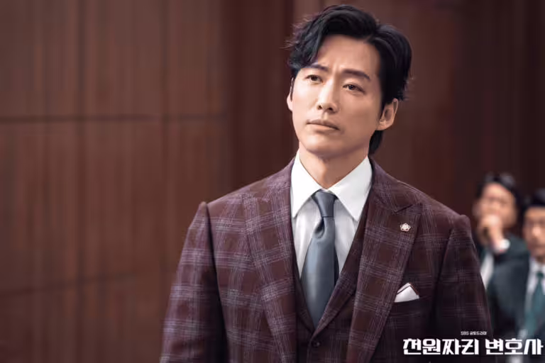 10部「律政」韓劇推薦！ 《瑞草洞》李鐘碩演活「社畜律師」超寫實、這部最多人推薦？