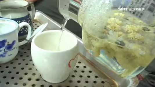 春分宜清淡食物，飲花草茶養肝解毒。（示意圖／三立新聞網）