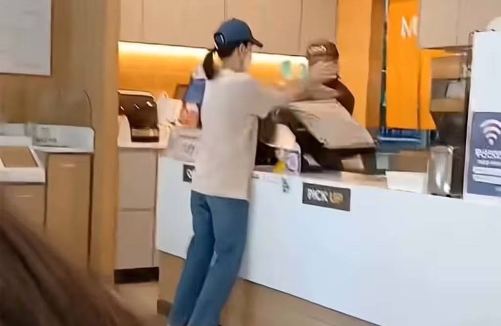 %e5%a5%a7%e5%ae%a2%e6%89%93%e5%ba%97%e5%93%a1