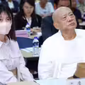 專訪》80歲凌峰撒嬌喊嫩妻「媽媽」 腦內仍藏血塊新近況曝光