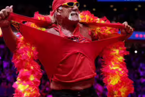 快訊／曾大戰巨石強森！WWE傳奇摔角手驚傳逝世 享壽71歲