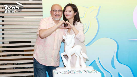 趙小僑(右)和老公劉亮佐將帶兒女到國外生活,計畫將在明年執行。(圖/TVBS資料照片) 趙小僑(右)和老公劉亮佐將帶兒女到國外生活,計畫將在明年執行。(圖/TVBS資料照片)