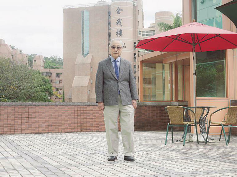 李富城希望能將自己的專業經驗與新興傳播科技結合,讓氣象知識的傳遞與傳承更貼近現代社會的需求。(世新大學提供) 李富城希望能將自己的專業經驗與新興傳播科技結合,讓氣象知識的傳遞與傳承更貼近現代社會的需求。(世新大學提供)