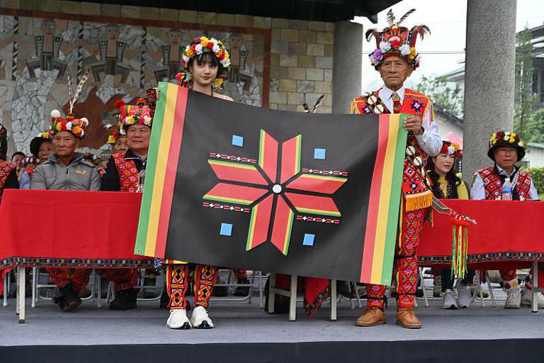 「naruniruni na tawlriyulr 2025卑南族聯合年祭」利嘉部落登場 八社十部落族人熱鬧歡聚 展現族人團結傳承精神 「naruniruni na tawlriyulr 2025卑南族聯合年祭」利嘉部落登場 八社十部落族人熱鬧歡聚 展現族人團結傳承精神
