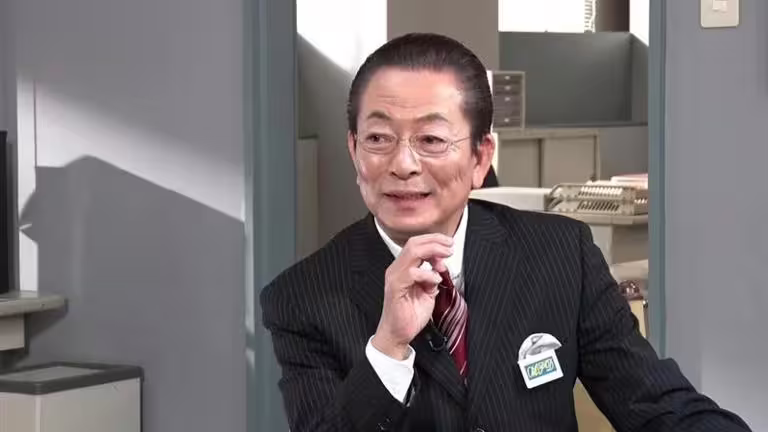 趣里72歲的爸爸,資深男星水谷豐氣炸了。(圖/翻攝自朝日電視台) 趣里72歲的爸爸,資深男星水谷豐氣炸了。(圖/翻攝自朝日電視台)