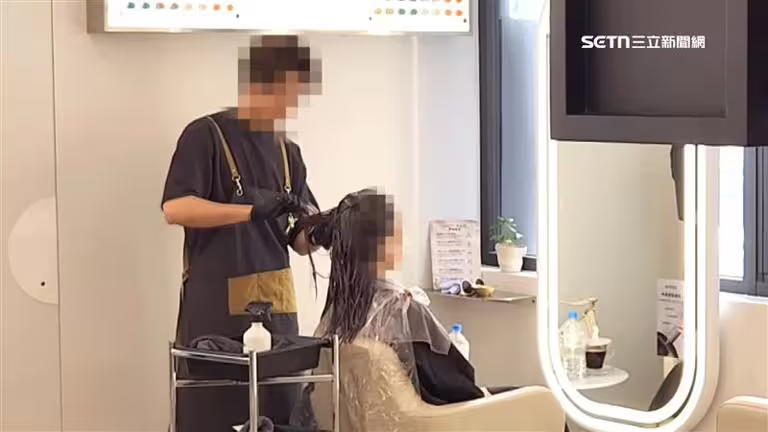 非首次出包?女星遭200度電棒捲燙傷臉 髮廊負評驚見「剪到耳朵流血」 非首次出包?女星遭200度電棒捲燙傷臉 髮廊負評驚見「剪到耳朵流血」