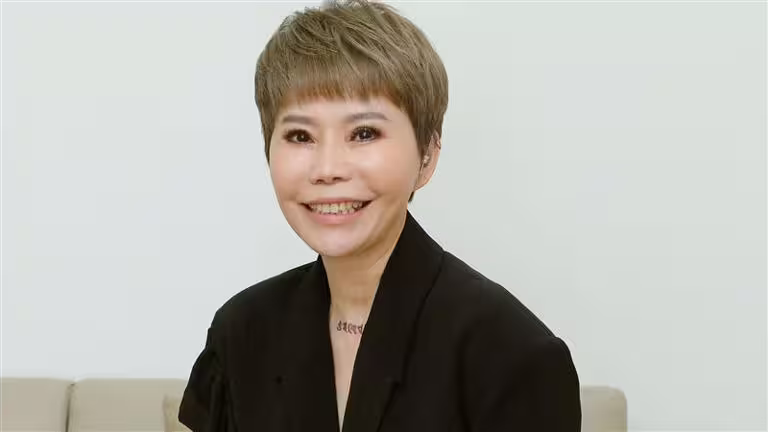 詹雅雯驚見翁鈺鈞脖子凸起,苦勸快去檢查。(圖/資料照) 詹雅雯驚見翁鈺鈞脖子凸起,苦勸快去檢查。(圖/資料照)