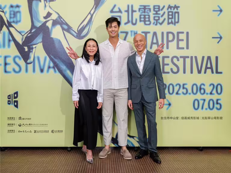 陳瓊華(左起)、羅斯巴特勒、林友明28日出席《值得的等待》記者會。(台北電影節提供) 陳瓊華(左起)、羅斯巴特勒、林友明28日出席《值得的等待》記者會。(台北電影節提供)