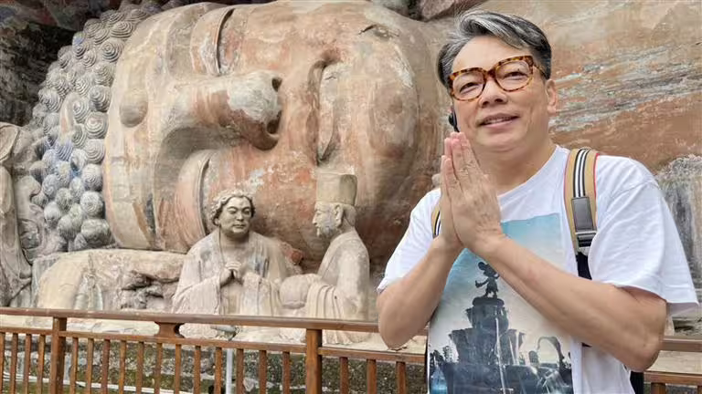 詹惟中不慎腳滑差點摔下山谷。（圖／翻攝臉書）