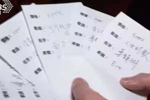 素人當歌手！競標上台歌手合唱女出高價