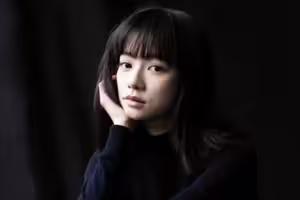 女星遭口罩男尾隨偷拍！嚇到連日惡夢 護孩決心公開「恐怖過程」