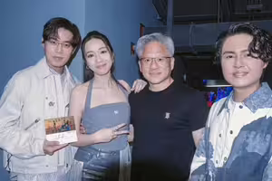 告五人世壯運驚喜合體黃仁勳！首攻大巨蛋舞台華麗