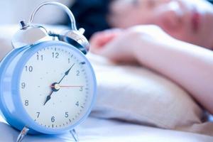 「8小時睡眠」神話不可信 改善睡眠有妙招