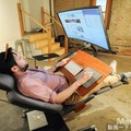 夢寐以求的《懶人電腦椅》，口袋不夠深的人買不起啊(哭)