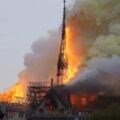 突發！巴黎聖母院遭烈火吞噬，800年建築崩塌，人類瑰寶成殘骸，全球悲痛！