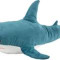 英國宜家「鯊魚抱枕」將停產網友「發文救鯊鯊」：別下架！