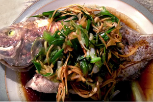 Chinese Steamed Whole Fish 姜䓤清蒸魚