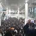 密集恐懼症！大雪導致日本地鐵站出現“地獄盛景”