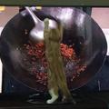 日本網友家裡的貓看到麻婆豆腐“瞬間瘋狂”！