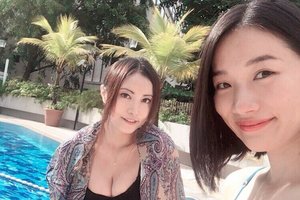 聲優高橋智秋曝池邊泳衣照，40歲好身材讓日宅感動