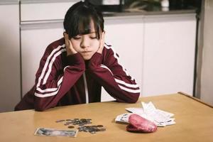 日本孩子每個月的零花錢有多少？原來有個標準值
