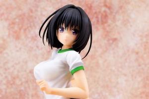 《出包王女》美少女偶像霧崎恭子手辦：玉腿迷人清純性感