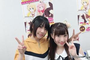 聲優還是很拼的，《Comic Girls》萌田薰子聲優赤尾光帶傷出席光盤預約紀念活動