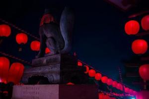 掛滿“紅燈籠”的日本神社，看起來有異世界的既視感！