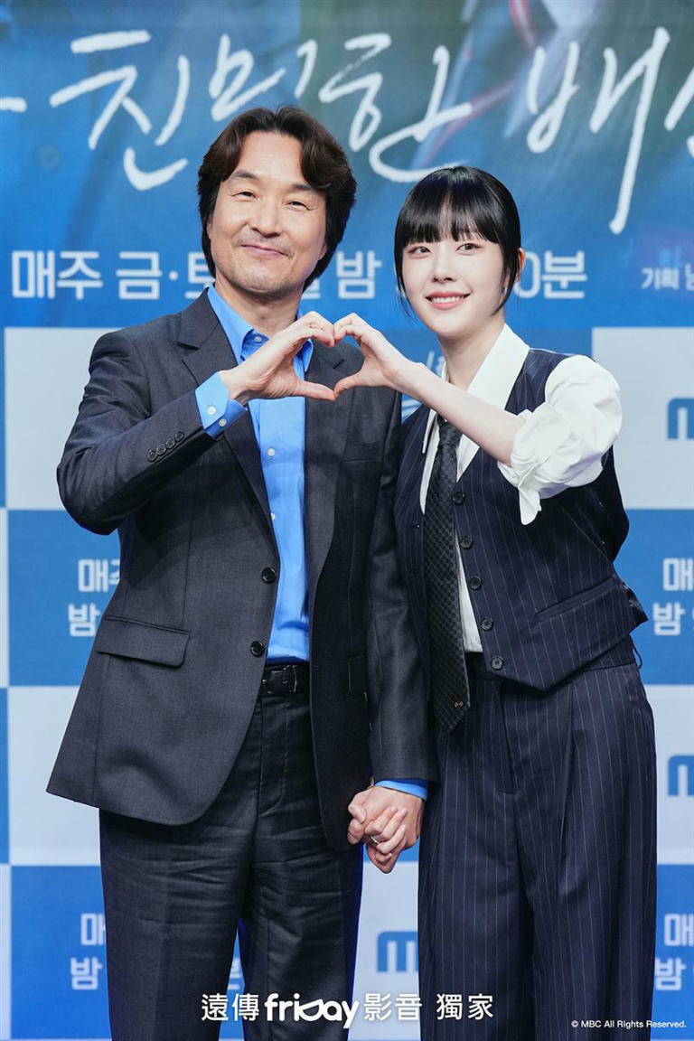 女星蔡元彬(右)與韓石圭(左)女兒有驚人巧合。(圖/friDay影音提供) 女星蔡元彬(右)與韓石圭(左)女兒有驚人巧合。(圖/friDay影音提供)