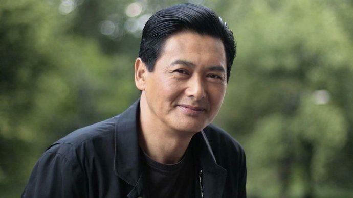 顏擇雅也說,當然周潤發可以,不見得別的明星也可以,這就是中共一貫的看碟子下菜 顏擇雅也說,當然周潤發可以,不見得別的明星也可以,這就是中共一貫的看碟子下菜