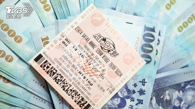 威力彩連30槓,下期13日頭獎上看12億元。(示意圖,與本事件無關/shutterstock達志影像) 威力彩連30槓,下期13日頭獎上看12億元。(示意圖,與本事件無關/shutterstock達志影像)