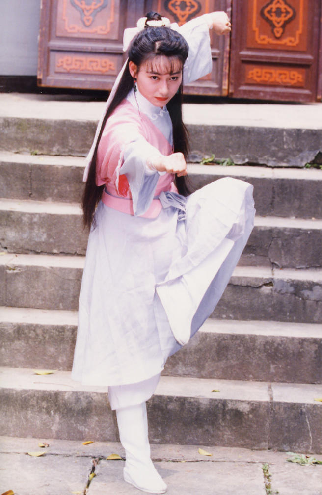 惠英紅早期以武打女俠形象聞名,圖為1995年港劇《包青天》照片。(圖/中時資料照) 惠英紅早期以武打女俠形象聞名,圖為1995年港劇《包青天》照片。(圖/中時資料照)