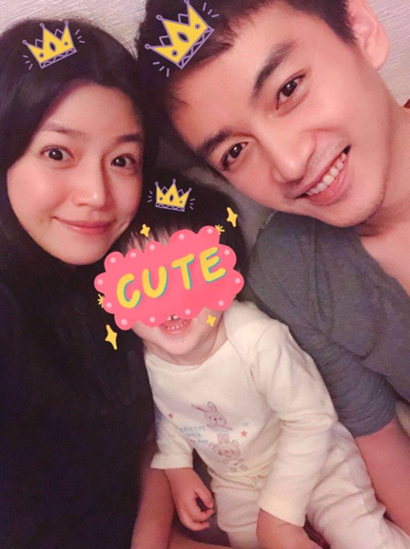 陳妍希、陳曉婚後育有一子。(陳妍希IG) 陳妍希、陳曉婚後育有一子。(陳妍希IG)