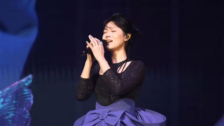 曹雅雯二度登藍寶石開唱。(圖/高雄流行音樂中心提供) 曹雅雯二度登藍寶石開唱。(圖/高雄流行音樂中心提供)