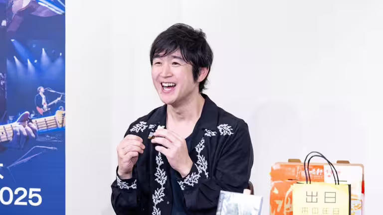 藤卷亮太現場品嘗台灣點心。(圖 / COME ON JKSSP提供) 藤卷亮太現場品嘗台灣點心。(圖 / COME ON JKSSP提供)
