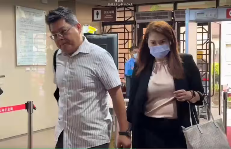 薛楷莉本尊現身地院。(民眾提供) 薛楷莉本尊現身地院。(民眾提供)
