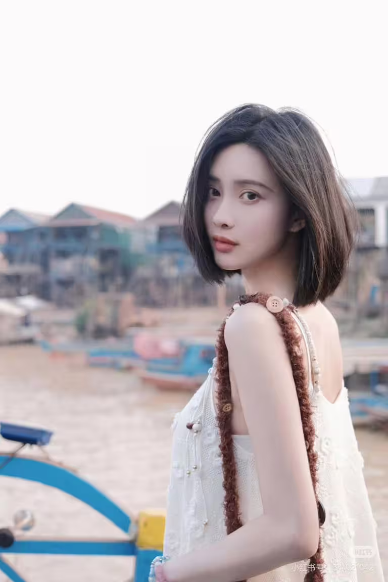 《桃花映江山》孟子義耳下短髮推薦!魚尾燙、C字捲小臉髮型5款 《桃花映江山》孟子義耳下短髮推薦!魚尾燙、C字捲小臉髮型5款