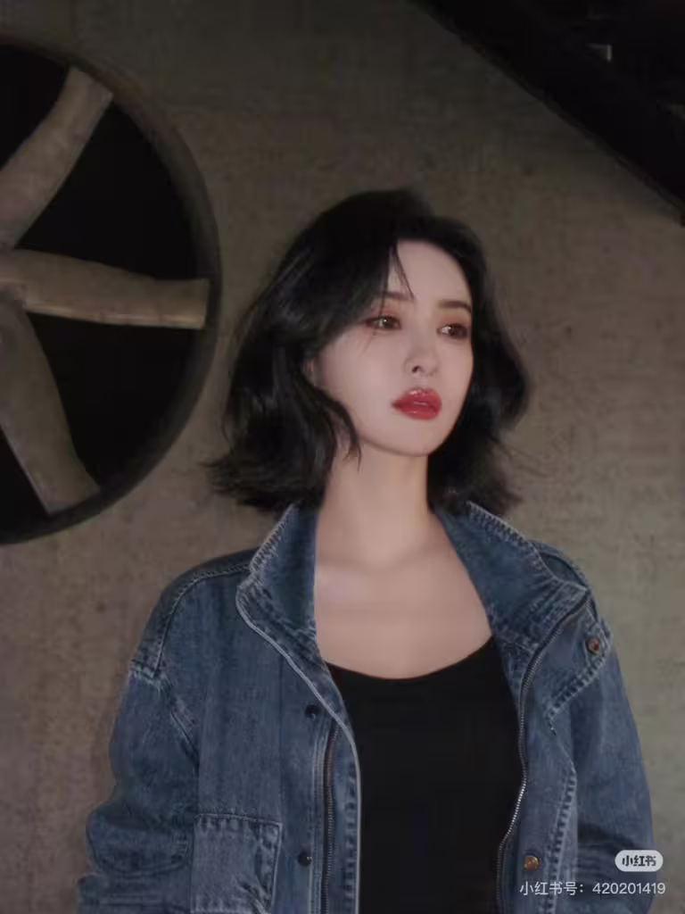 《桃花映江山》孟子義耳下短髮推薦!魚尾燙、C字捲小臉髮型5款 《桃花映江山》孟子義耳下短髮推薦!魚尾燙、C字捲小臉髮型5款