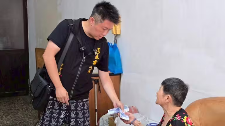 賓賓哥宣布重啟直播。(圖/賓賓哥提供) 賓賓哥宣布重啟直播。(圖/賓賓哥提供)