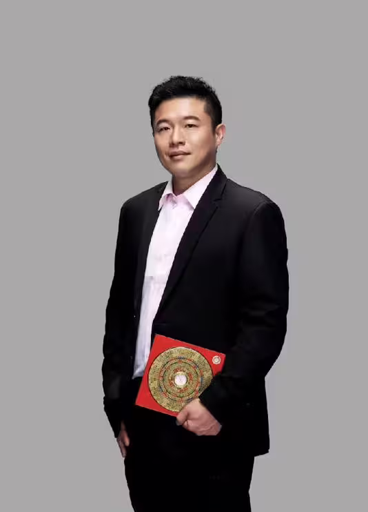 邱彥龍指出，蛇跟猴則走貴人運，會有貴人相助。（圖／邱彥龍提供）