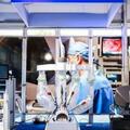 首台國產達文西手術機器人在滬揭幕