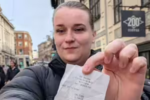 一夕成首富？女驚見餘額「63千兆」超越馬斯克